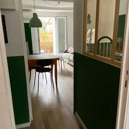 Le Petit Vendome Avec Terrasse Апартаменты