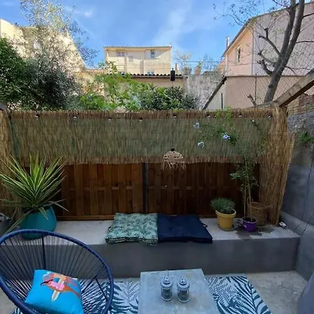 Апартаменты Le Petit Vendome Avec Terrasse Экс-ан-Прованс